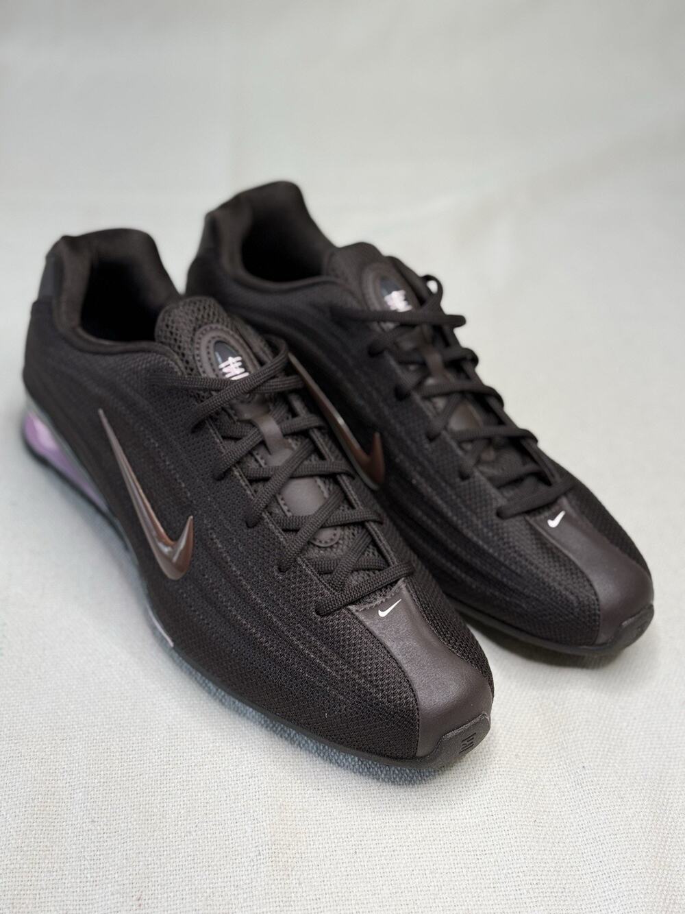 Nike Shox Z Velvet Brown Pink Foam HQ7540-200 Womens Size 10